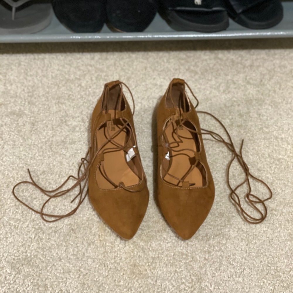 Mossimo Flats